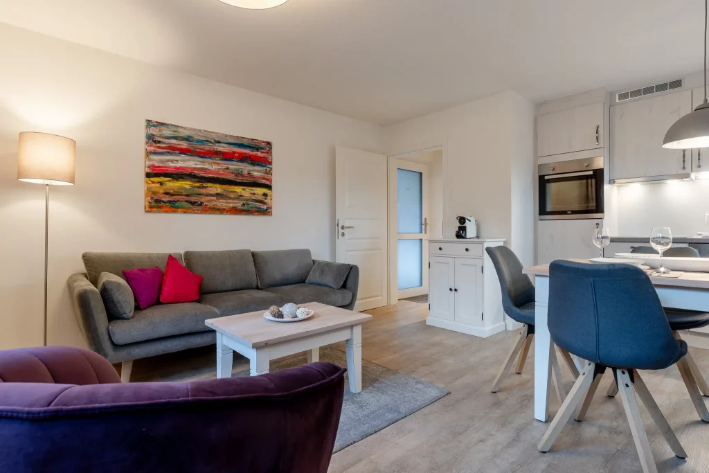 Strandhuus Grömitz Ferienwohung Suite Wohnzimmer fotografiert von mobbys pics Bildnummer 107744